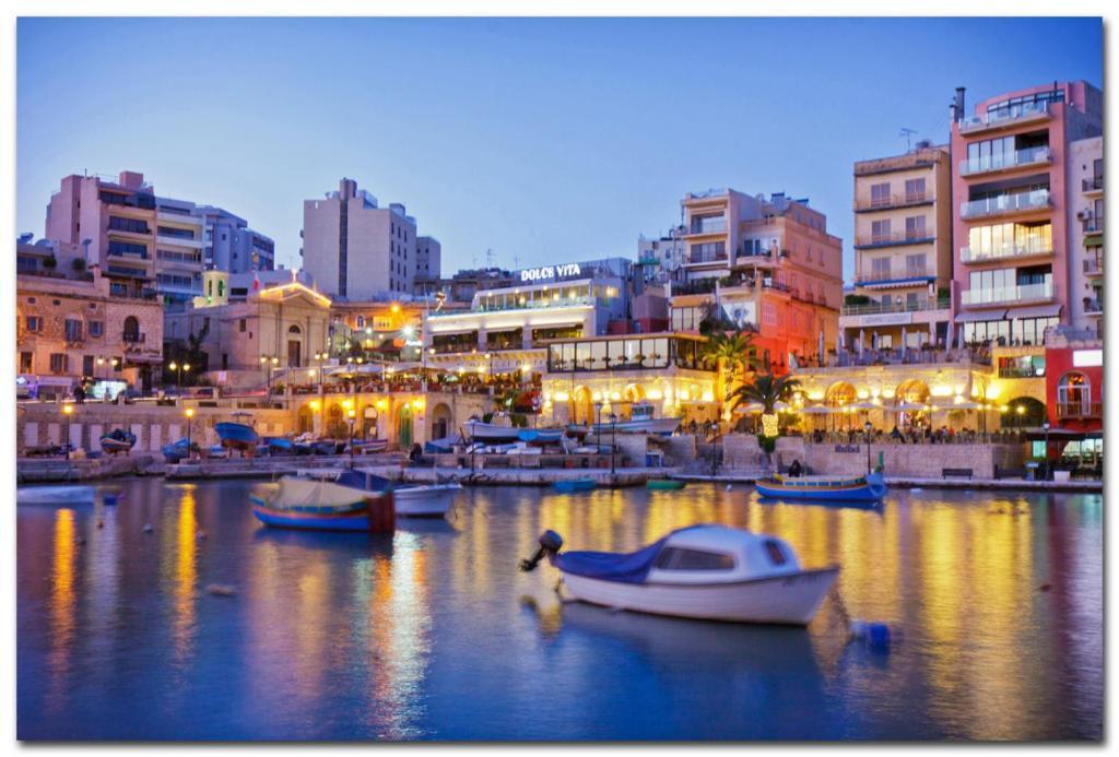 Super Luxury Apartment In Tigne Point, Amazing Sea Views スリーマ エクステリア 写真