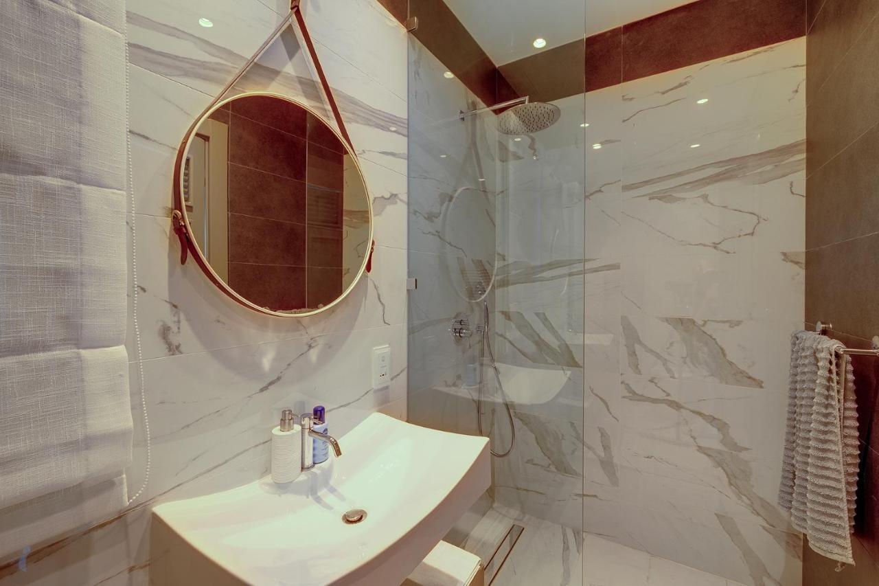 Super Luxury Apartment In Tigne Point, Amazing Sea Views スリーマ エクステリア 写真